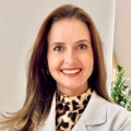 Dra. Christiane Lopes Arcanjo — Endocrinologia em Sete Lagoas | Salus Hub