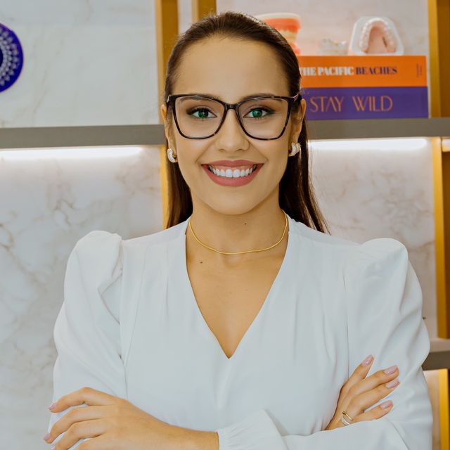 Dra. Júlia Maciel | Salus Hub